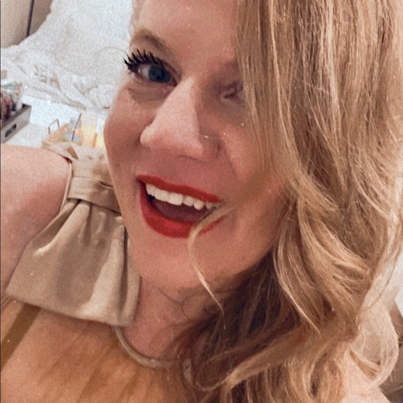 Meet your Posher, Rhiannon - Picture 6 of 6